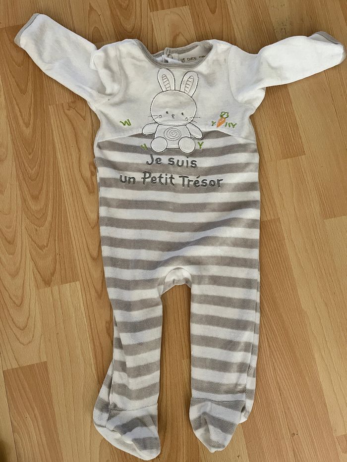 Lot de pyjamas / dors bien - photo numéro 5