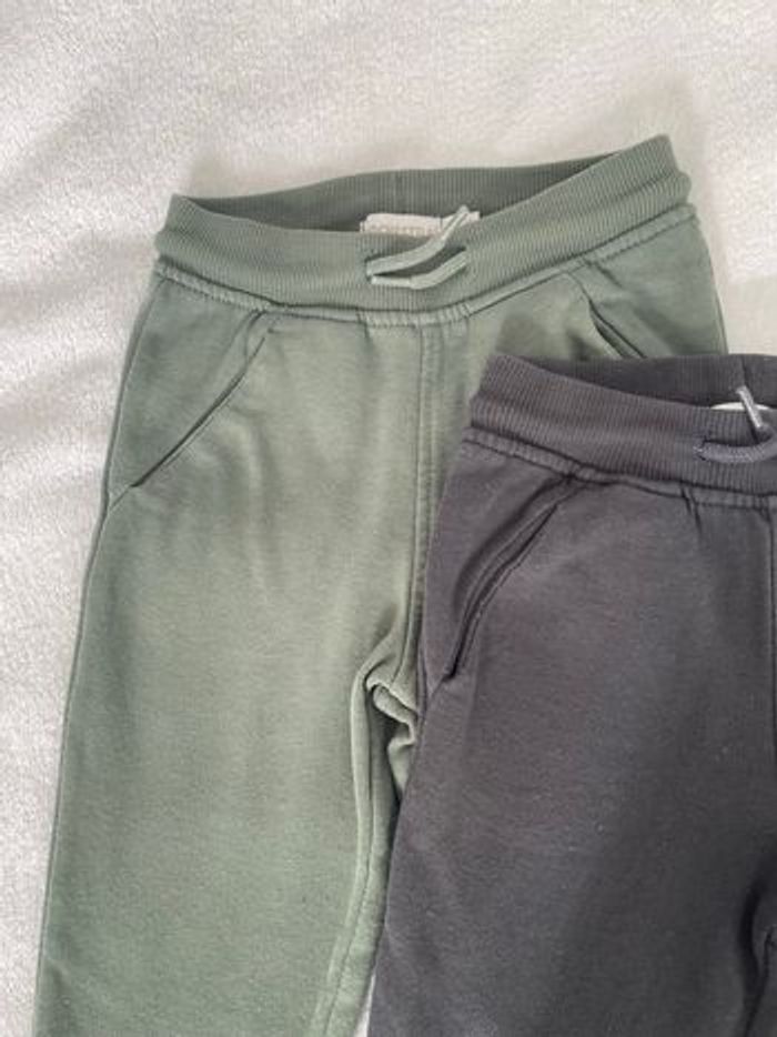 Lot de 2 pantalons 18 mois - photo numéro 2