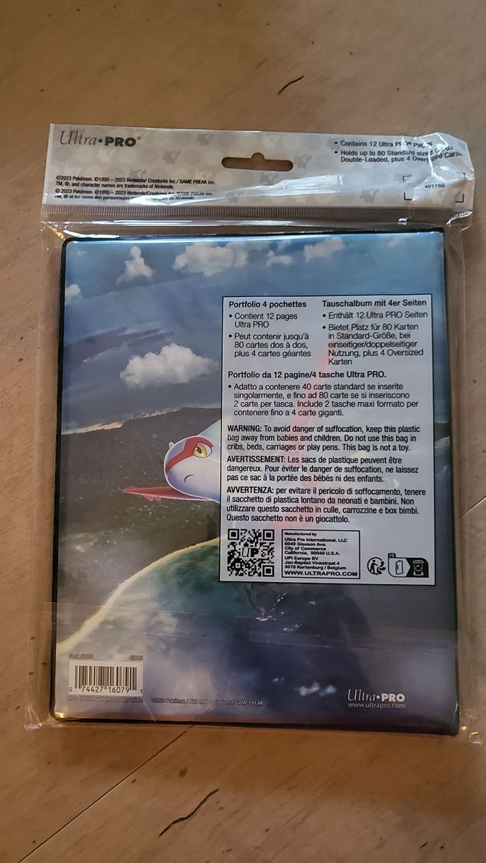 Classeur Pokémon + 2 cartes géantes offertes - photo numéro 2