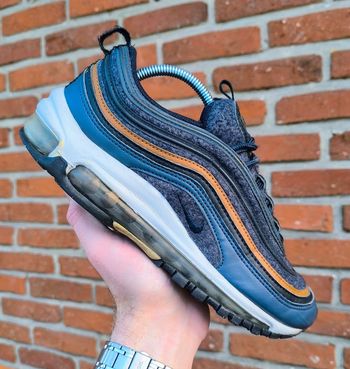 Baskets Nike air max 97 bleue marine pointure 39