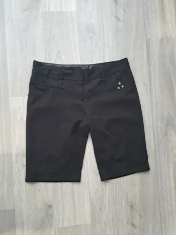 Short chino