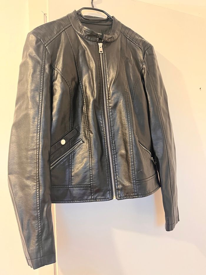 Blouse similicuir noir - photo numéro 3