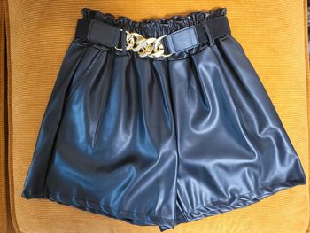 Lot de jupes Short en simili cuir noir
🖤