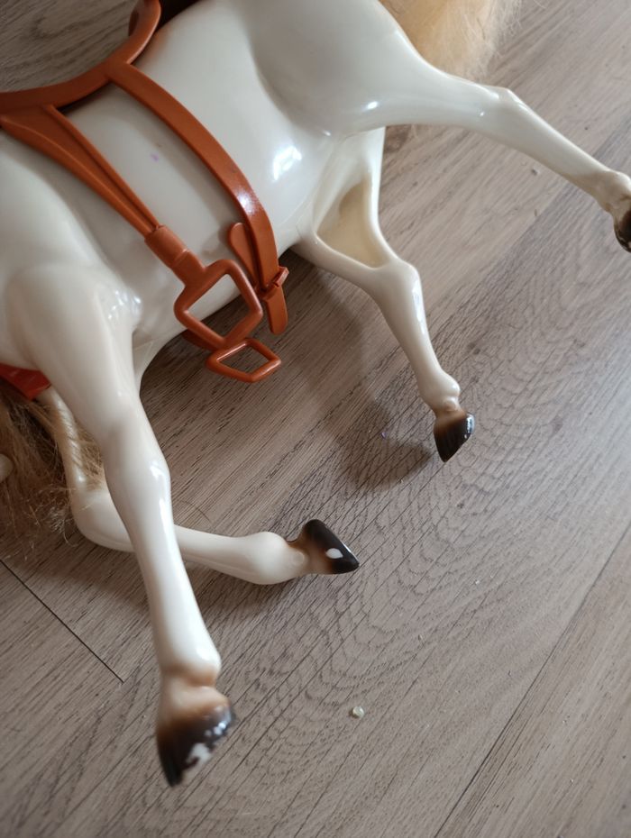Cheval maximus de raiponce Disney - photo numéro 7