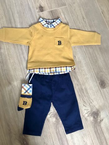 Ensemble 6 mois neuf