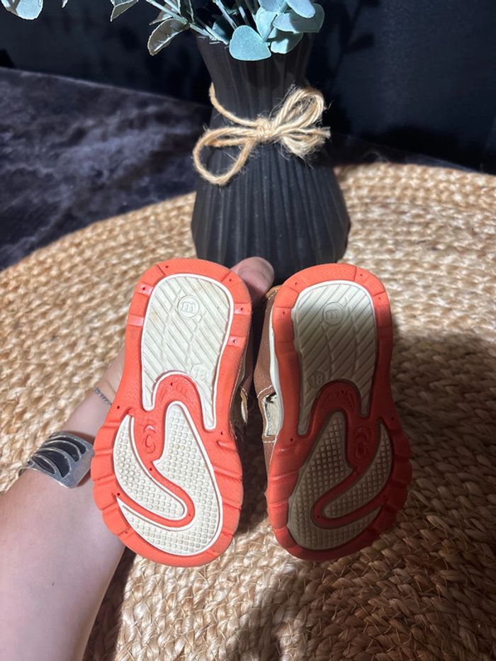 Claquettes garçon pointure 18 - photo numéro 4