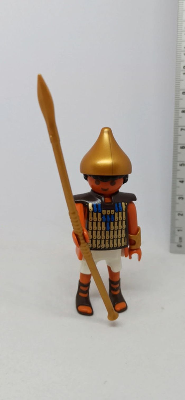 Homme garde soldat égyptien avec casque doré playmobil - photo numéro 2