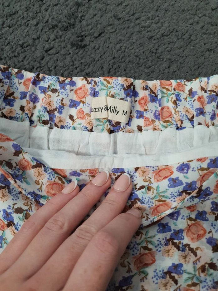 Jupe fleurie Taille M - photo numéro 4