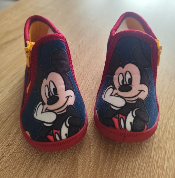Chaussons Mickey - photo numéro 2