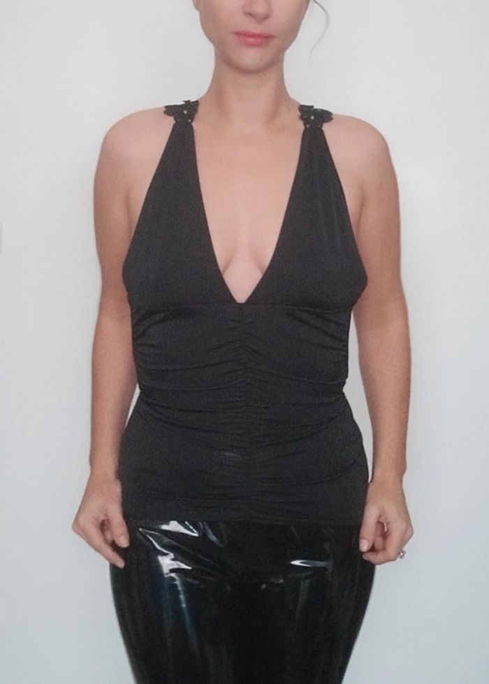 Top décolleté dos nu noir taille unique - photo numéro 4