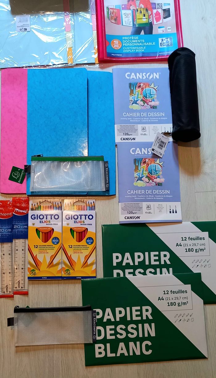 Lot de fournitures scolaires neuves - photo numéro 5