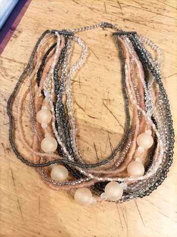 Gros collier en perles