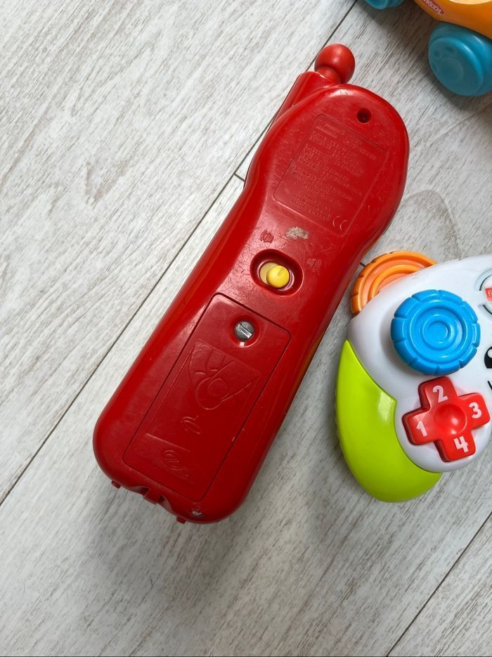 Lot de 2 jouets d’éveil téléphone musical rigolo phone de vtech manette musicale et hippopotame à bille - photo numéro 4