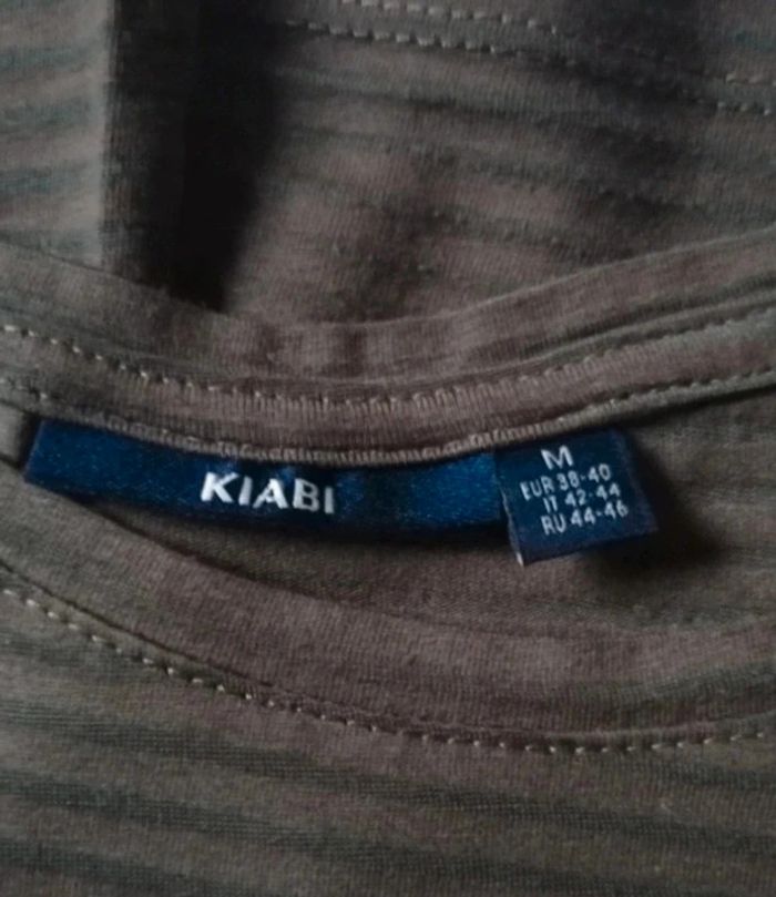 Tee-shirt avec une poche Kiabi taille M - photo numéro 5
