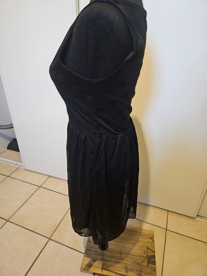 Robe noir - photo numéro 2