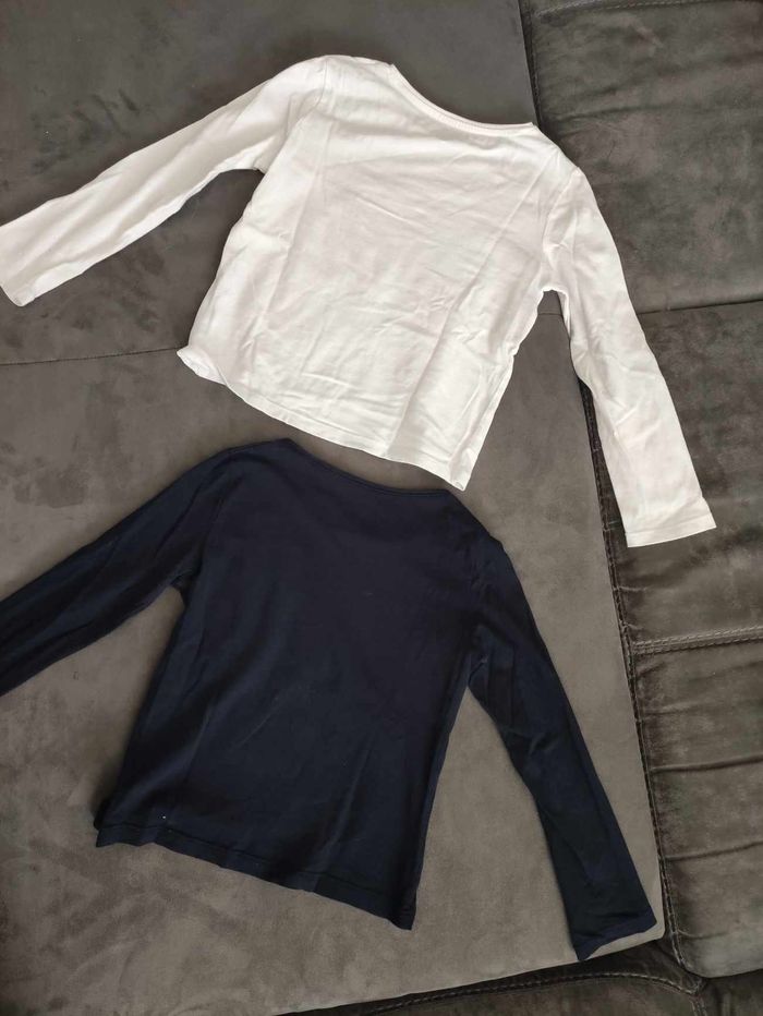 Lot de deux hauts manches longues fille 6 ans bleu marine et blanc - photo numéro 2
