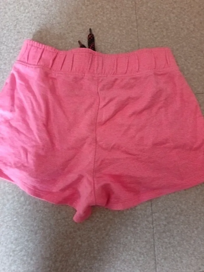 Un short 14 ans - photo numéro 2