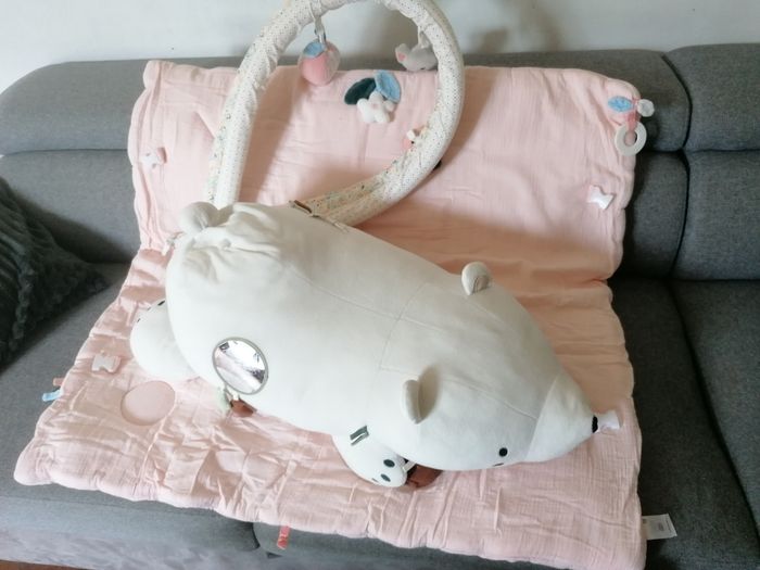 Lot de jeux d'éveil 1er âge, tapis d'éveil et ours polaire blanc vert baudet