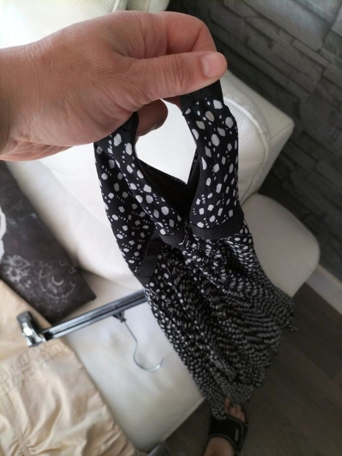 Jupe noire et blanche à volants doublure à l'intérieur Camaïeu taille 38 - photo numéro 8