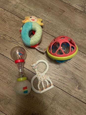 4 jouets éveil Sophie la Girafe