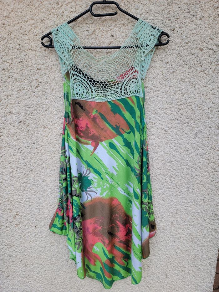 Robe imprimée pour l'été, vintage old money chic grunge tie and dye dentelle - photo numéro 3