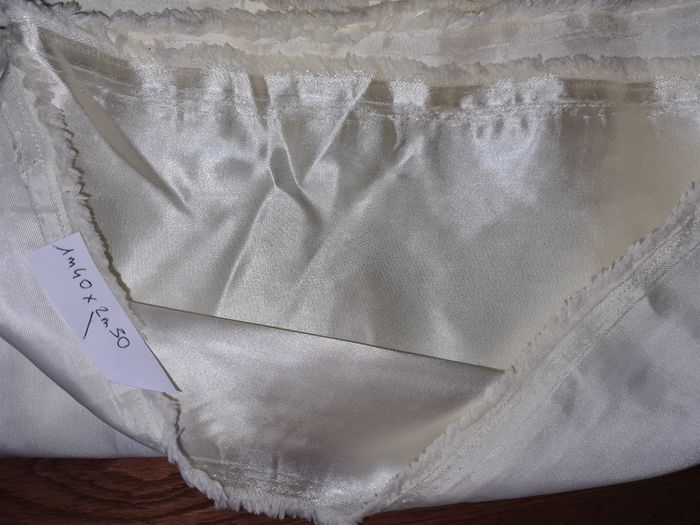 Doublure écru 1m40x 2m50 - photo numéro 2