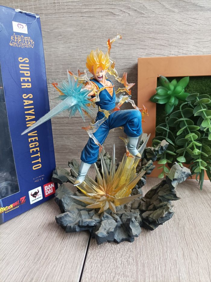 Figurine Vegeto super Saiyan Dragon Ball Z DBZ Bandai Figuarts Zero - photo numéro 3