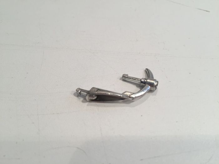 Phare arrière pièce détachée miniature Chevrolet Corvette 1957 1/24 burago #A17