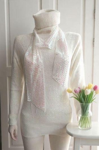 petit foulard blanc à sequins paillettes blanches neuf
