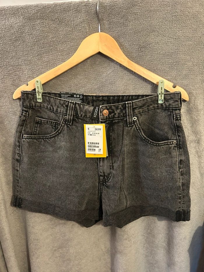 🖤 Short noir jean H&M neuf avec étiquette taille 42 🖤
