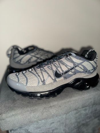 Nike tn gris taille 45