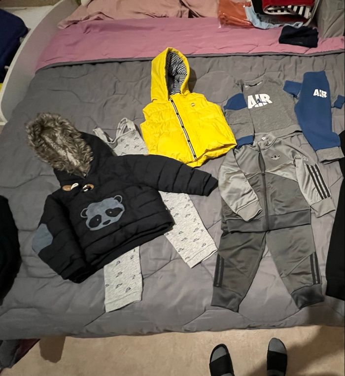 Lot de vêtements  18/24 mois - photo numéro 2