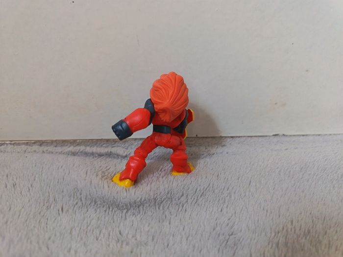 Figurine Gormiti - Koga Tribu du Feu - 6 cm - photo numéro 3
