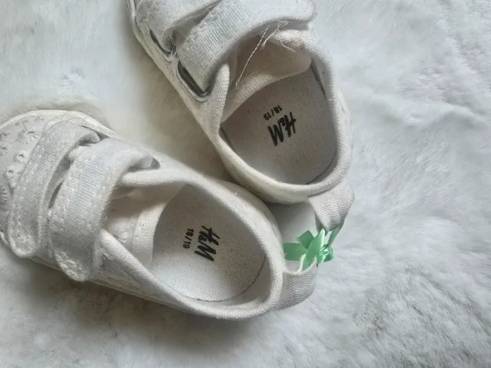 Basket broderie dentelle h&m taille 18/19 - photo numéro 6