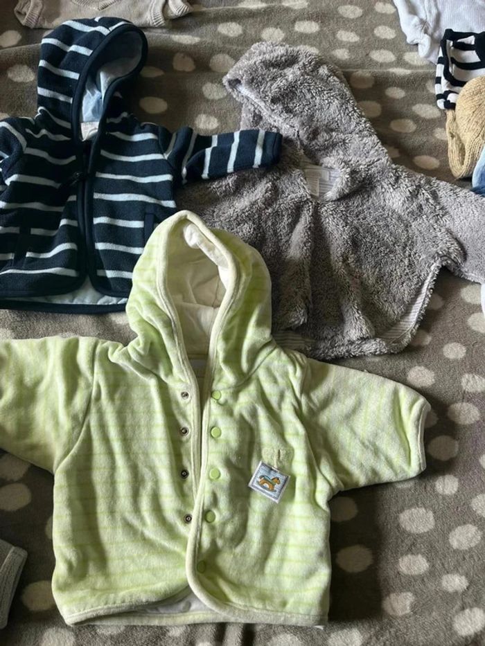 Lot vêtements 34 articles bébé taille 1 mois 53, 54 cm - photo numéro 10