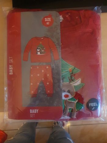 Ensemble de Noël pour bébé 62cm neuf