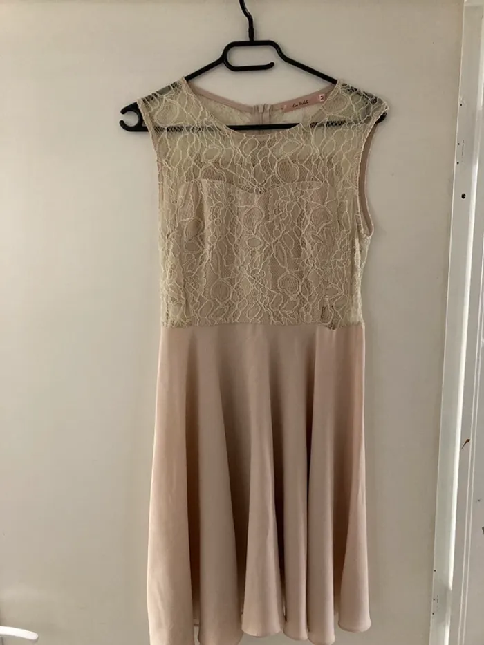 Robe dentelle