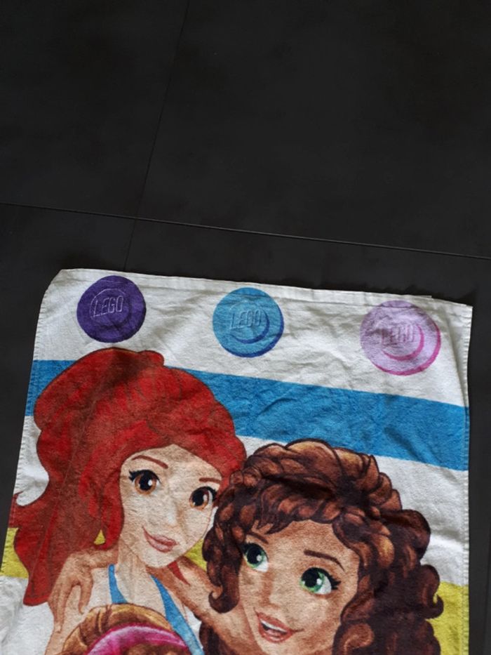 Serviette plage/ bain 70×140 Légo friends - photo numéro 3