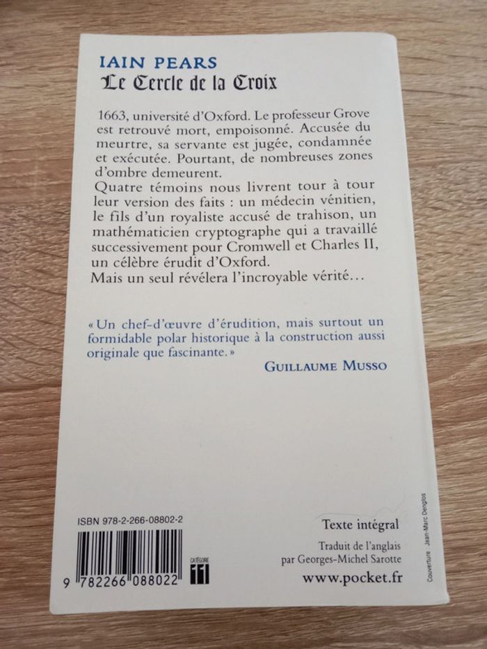 Iain Pears 🪅 Le cercle de la croix - photo numéro 2