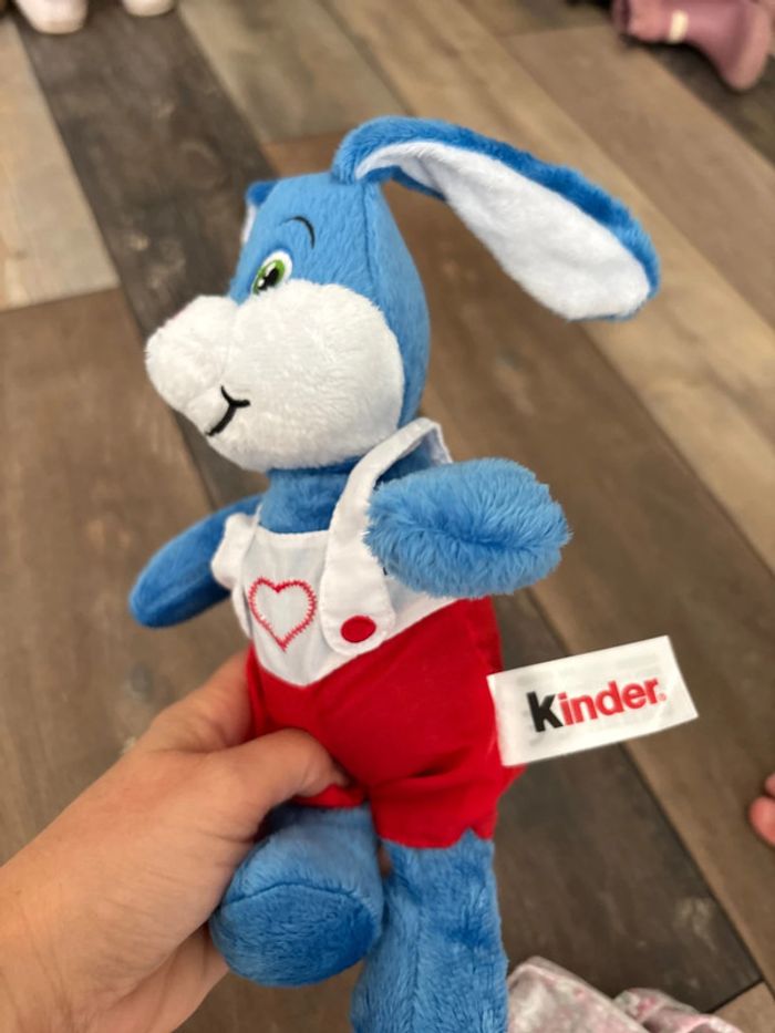 Doudou lapin bleu Kinder - photo numéro 2