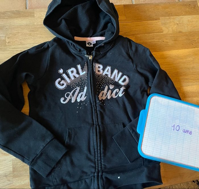 Sweat zippé taille 10 ans de marque Z génération