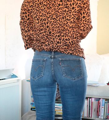 Jean levi’s droit taille 30 (équivalent 38)