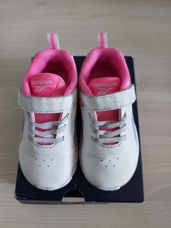 Baskets Reebok fille pointure 21
