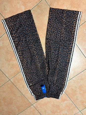 Pantalon léopard adidas taille M