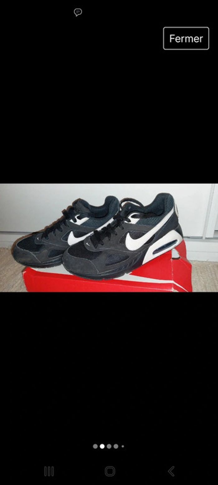 Baskets Nike air max Ivo taille 38,5 - photo numéro 2