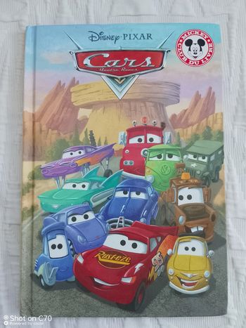 Disney livre cars pixar