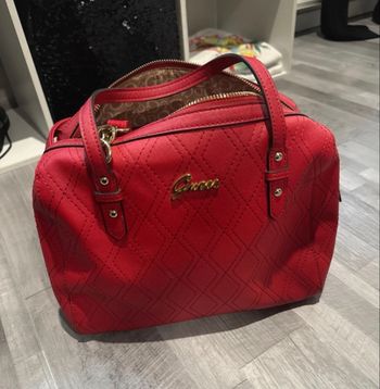 Sac à main guess rouge 