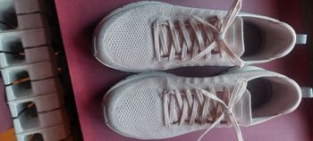 Tennis sketchers memory foam