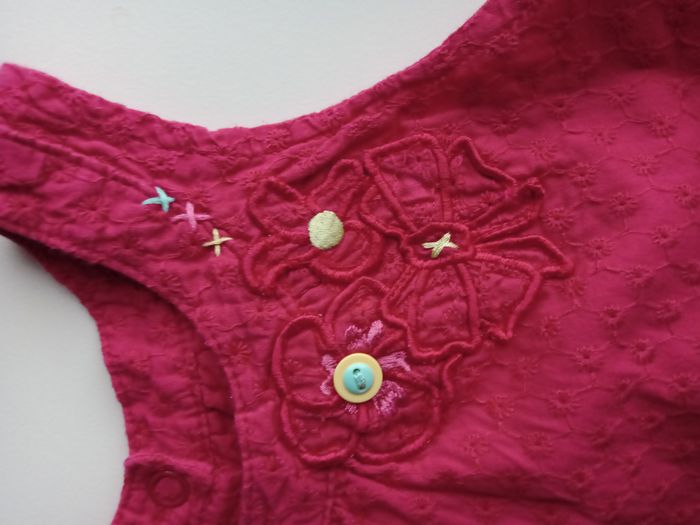 Magnifique ensemble 9 mois - photo numéro 4