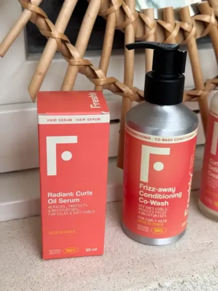 Freshly cosmetics - Lot 4 produits cheveux bouclés curly hair - photo numéro 6